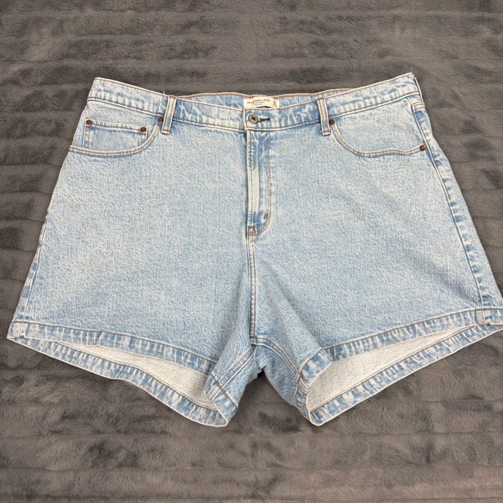Abercrombie & Fitch Curve Love High Rise Dad Shorts Light Wash Denim Size 35 20